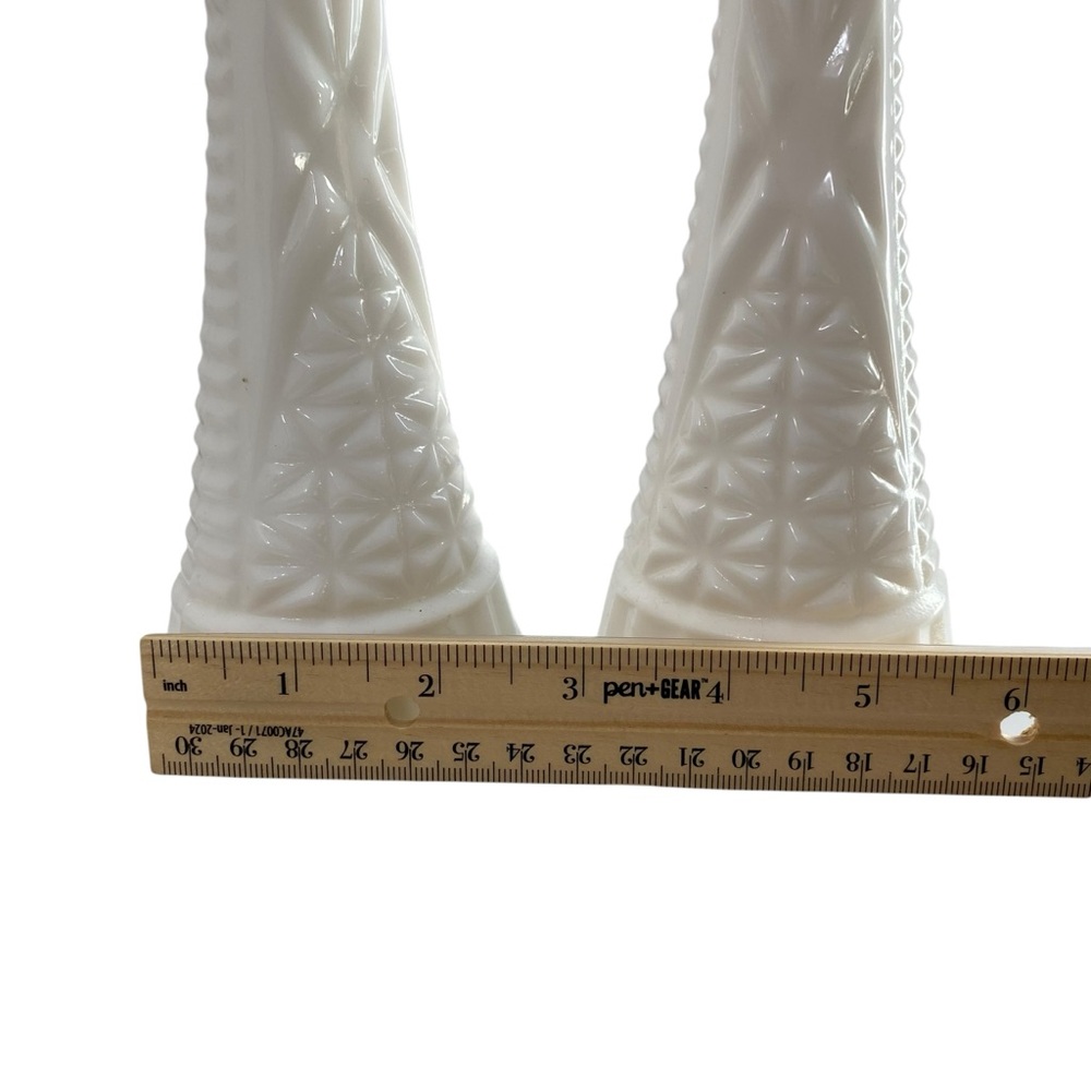 Vintage MCM Design Anchor Hocking Stars Bars Milk Glass Bud Vases set of 2 ivory - Picture 7 of 7
